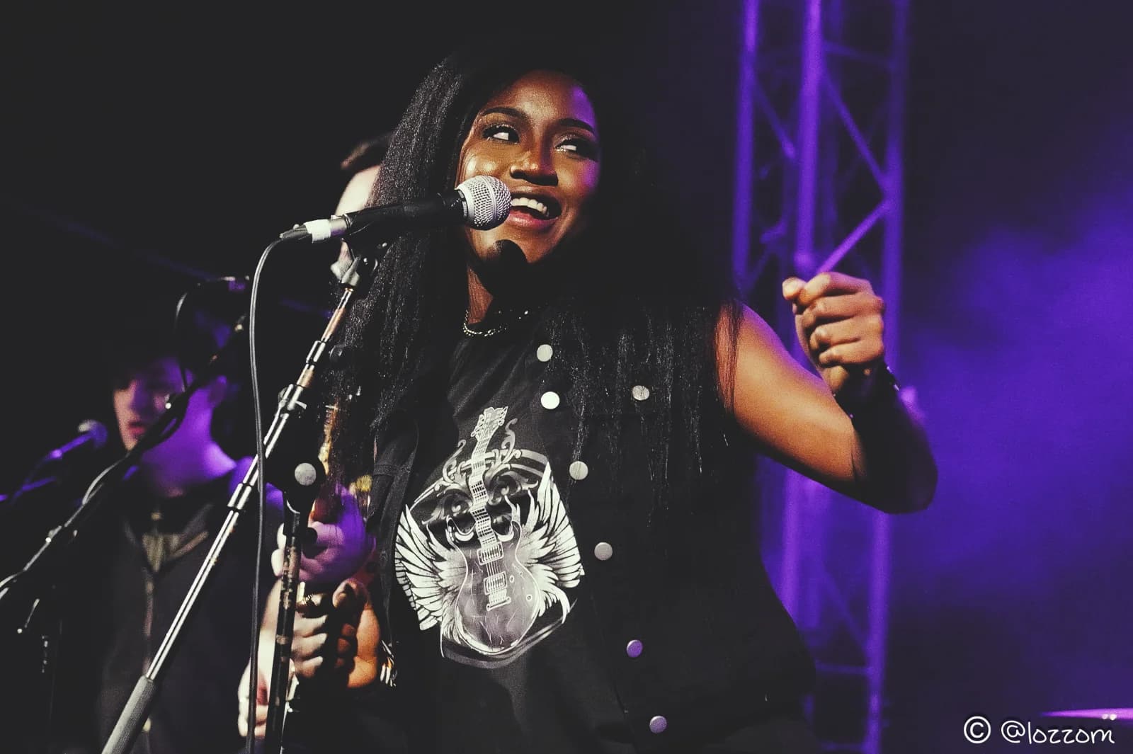 Beebee Bassey - Singer/Performer/Guitarist/Songwriter